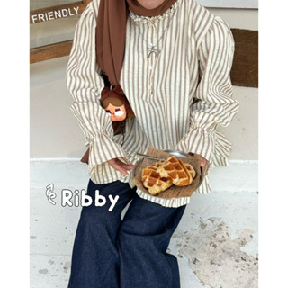 Ribby ~ anashop เสื้อระบายคอกระเช้าน่ารักๆ  🌸