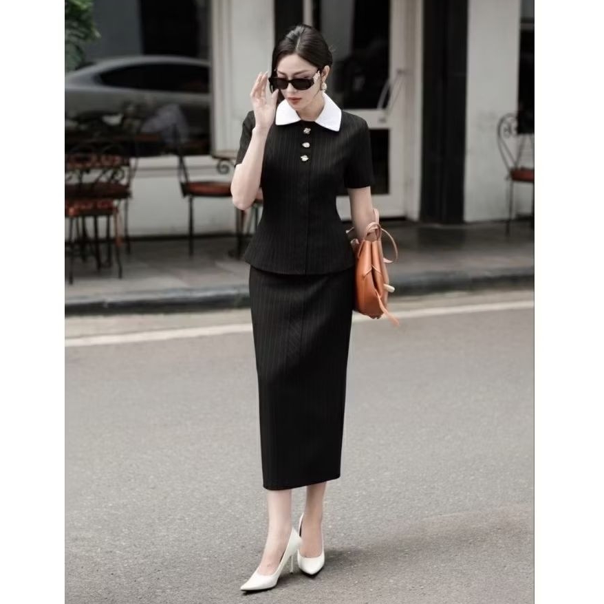 Ticha เสื้อสีดำคอปกสีขาวลายทาง + กระโปรงยาวสอบ ชุดทำงาน