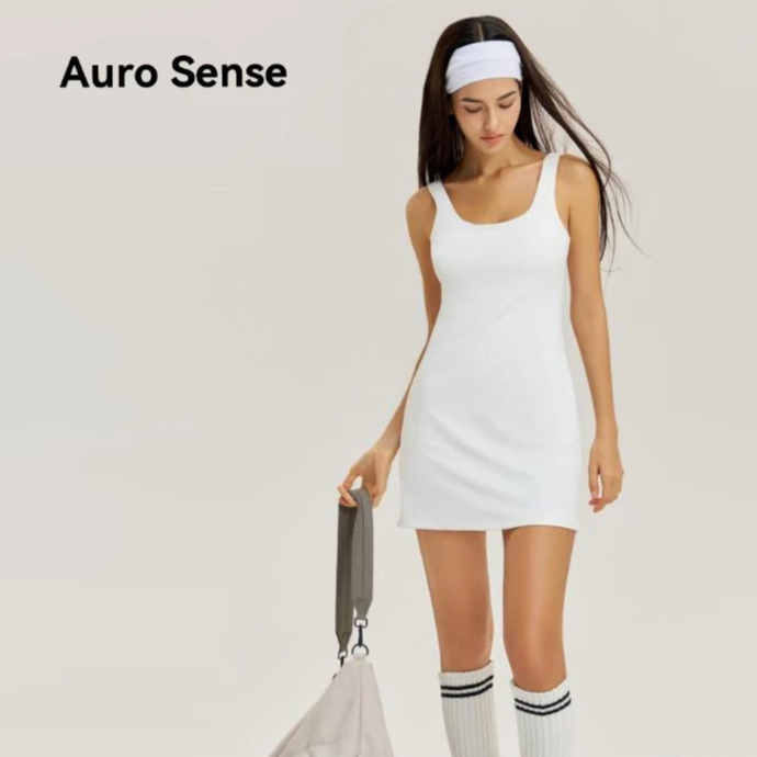 AURO SENSE กระโปรงเทนนิสสีทึบผู้หญิง Slim U-Neck Design เอวสูงแห้งเร็วเซ็กซี่พร้อมกระเป๋าด้านข้างบุนวม