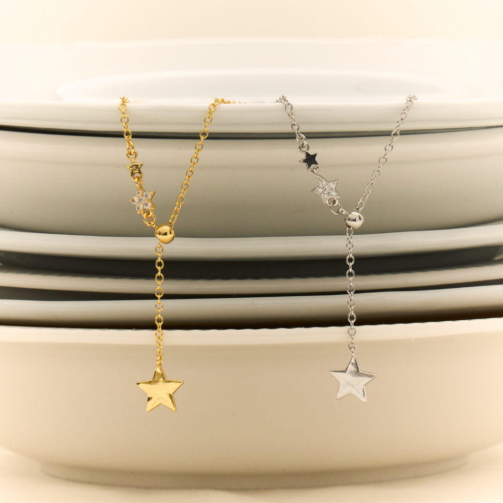 Petite Stardust Necklace สร้อยคอห้อยชาร์มดาว