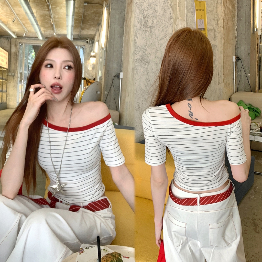 เสื้อยืดแขนสั้น เสื้อเปิดไหล่ ลายทางสีตัดกัน ทรงเข้ารูป เอวลอย ใส่เเล้วดูผอม #222381