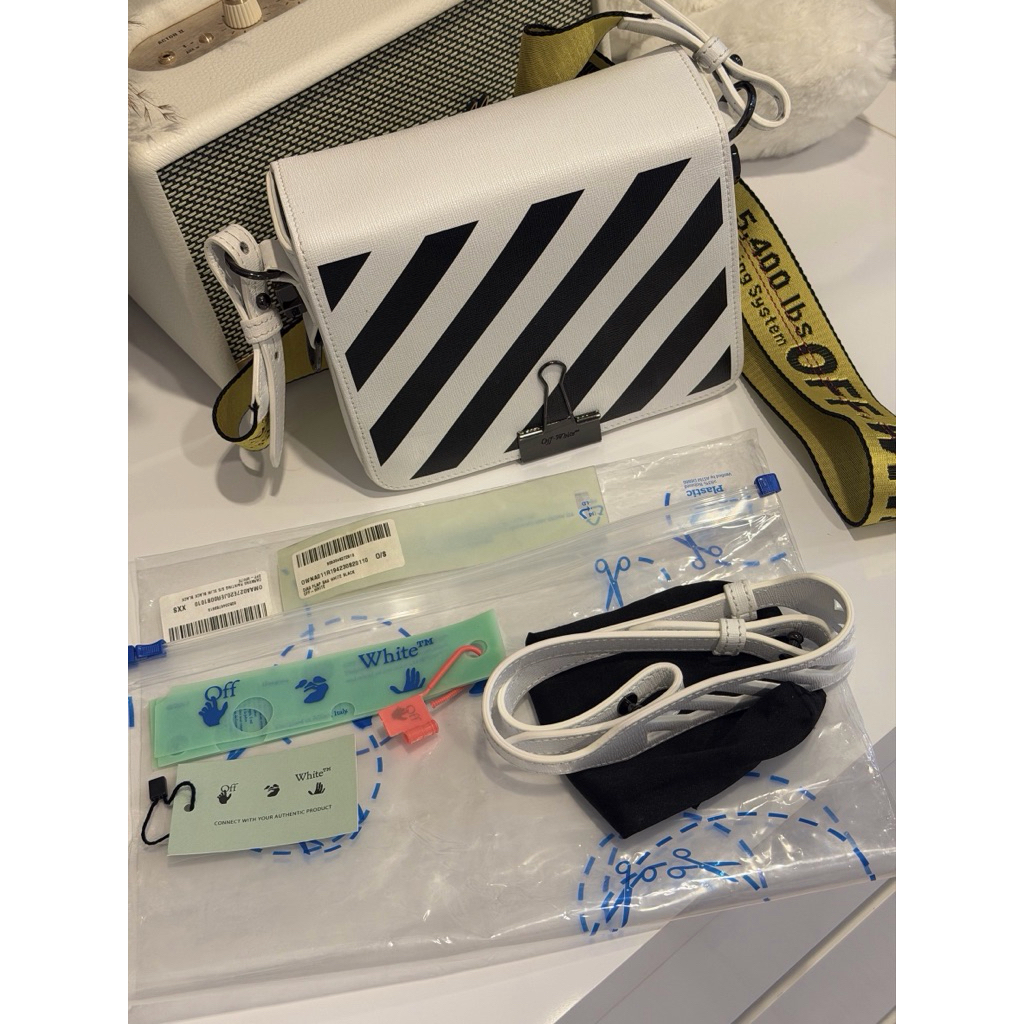Off-White Binder Clip Bag