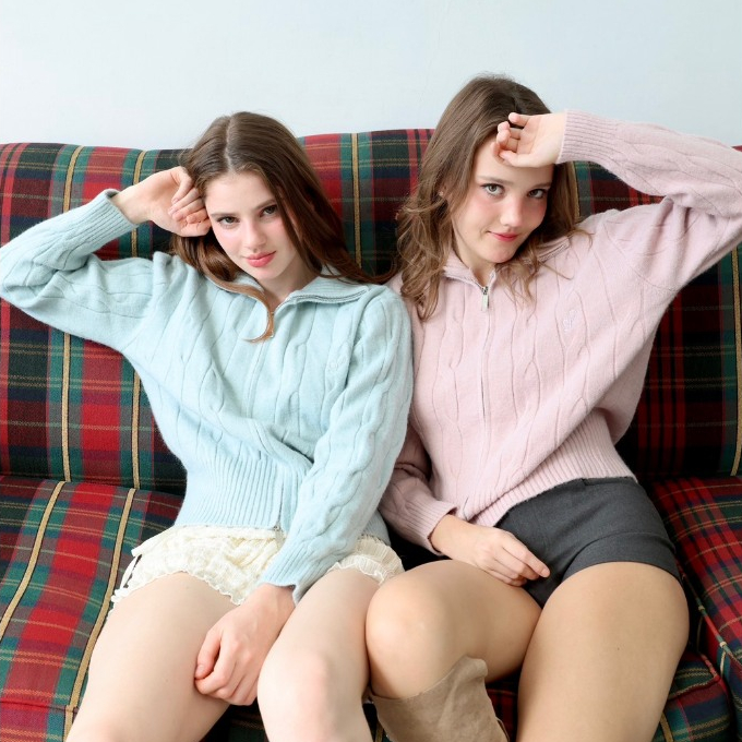 JARINYA (S-M) เสื้อสเวตเตอร์ผ้าหนานุ่มใส่สบาย 2 ซิป (T1015) - 1