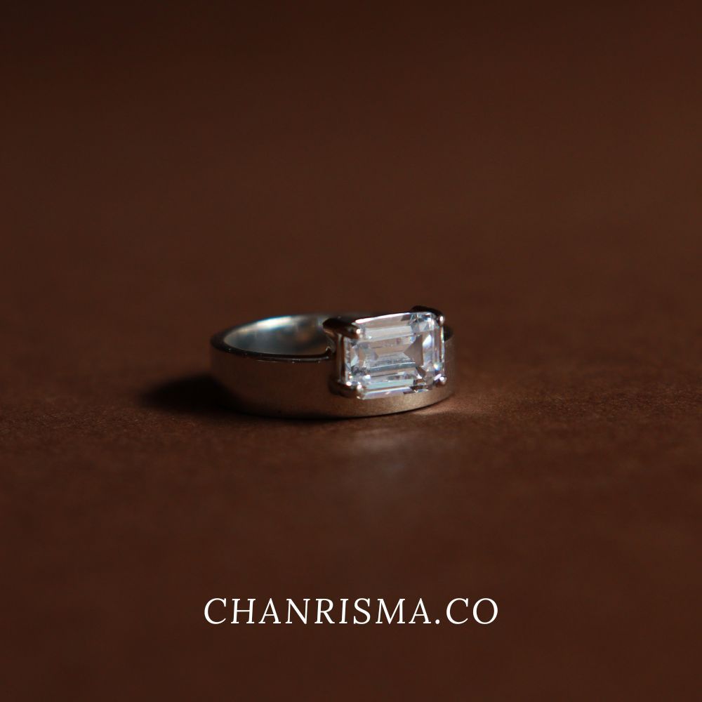 Chanrisma.Co เเหวนรุ่น Luminarch Ring | Sterling Silver 925 เเหวนเงินเเท้ชุบด้วยทองขาว Rhodium