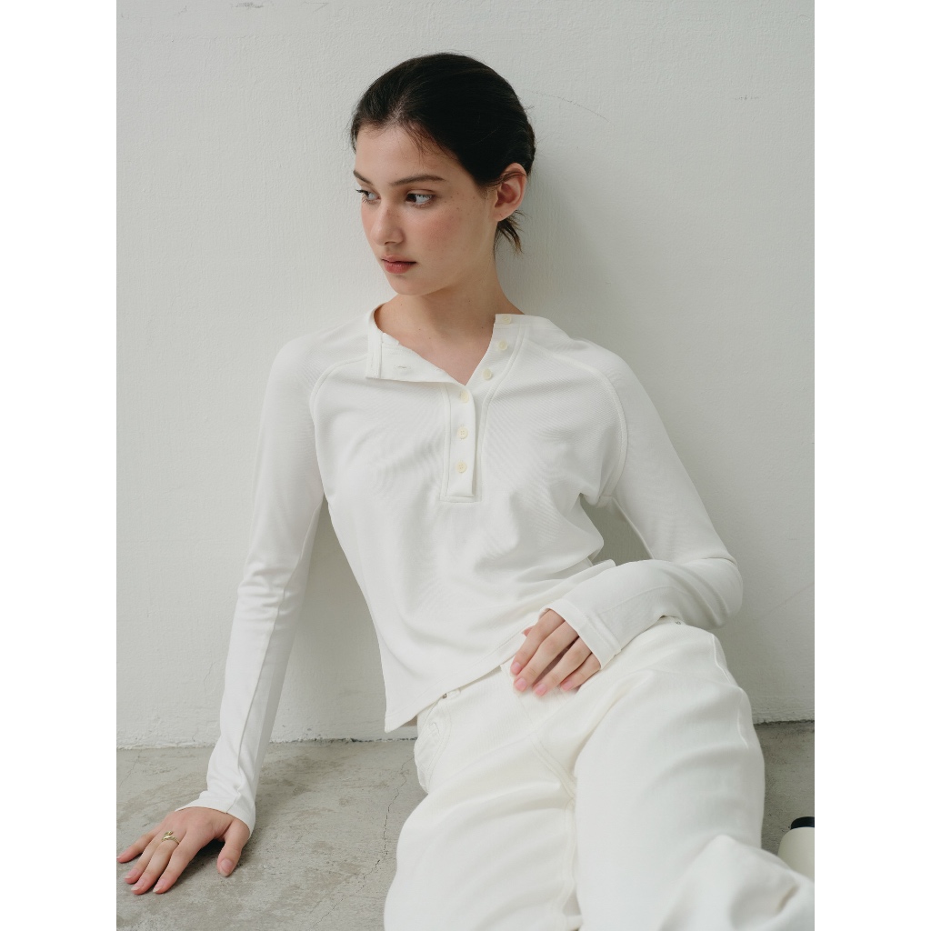 (สินค้าพร้อมส่ง) Hounddown - Noel Long Sleeve Tee