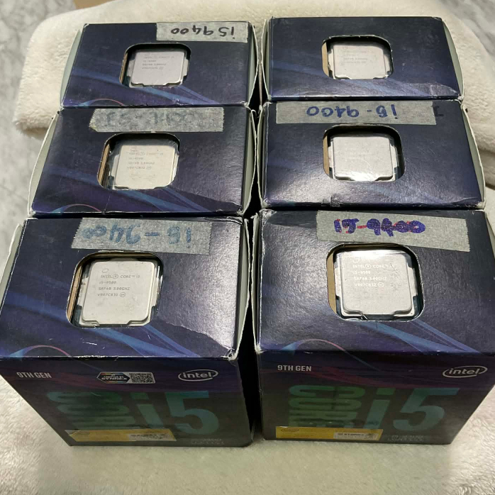 CPU มือสอง i5 9400  มีgpuในตัว ตำหนิกระดองมีรอยนิดหน่อย ใช้งานปกติ