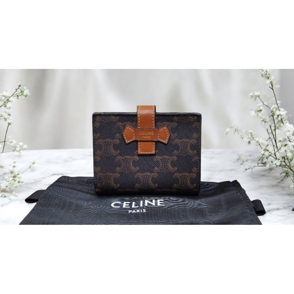 Celine กระเป๋าสตางค์ใบสั้น มือสองของแท้❤