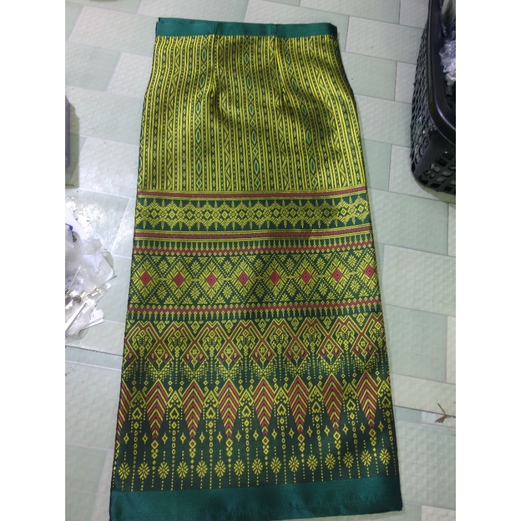 งานSale ผ้าถุงป้ายทอลาย ตัดเย็บพร้อมใส่ อัดกาวเต็มผืน ผ้าซิ่นพร้อมใส่ เอวตะขอฟรีไซส์ใส่ไปวัดทำบุญ