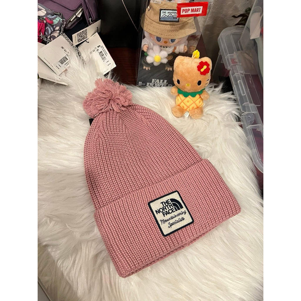 The North Face TNF Logo Box Pom Beanie สีชมพู  พร้อมส่ง