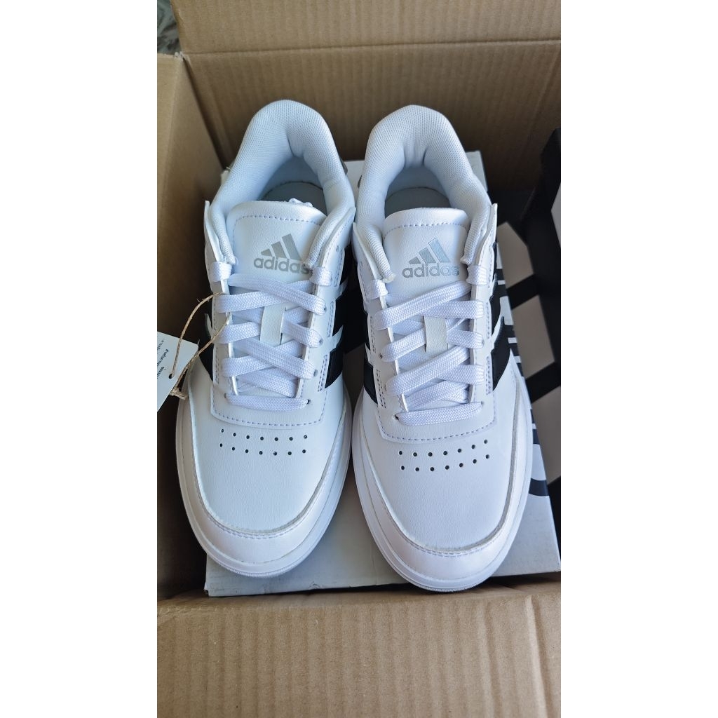 📌 Adidas  Courtblock 3.5uk/36