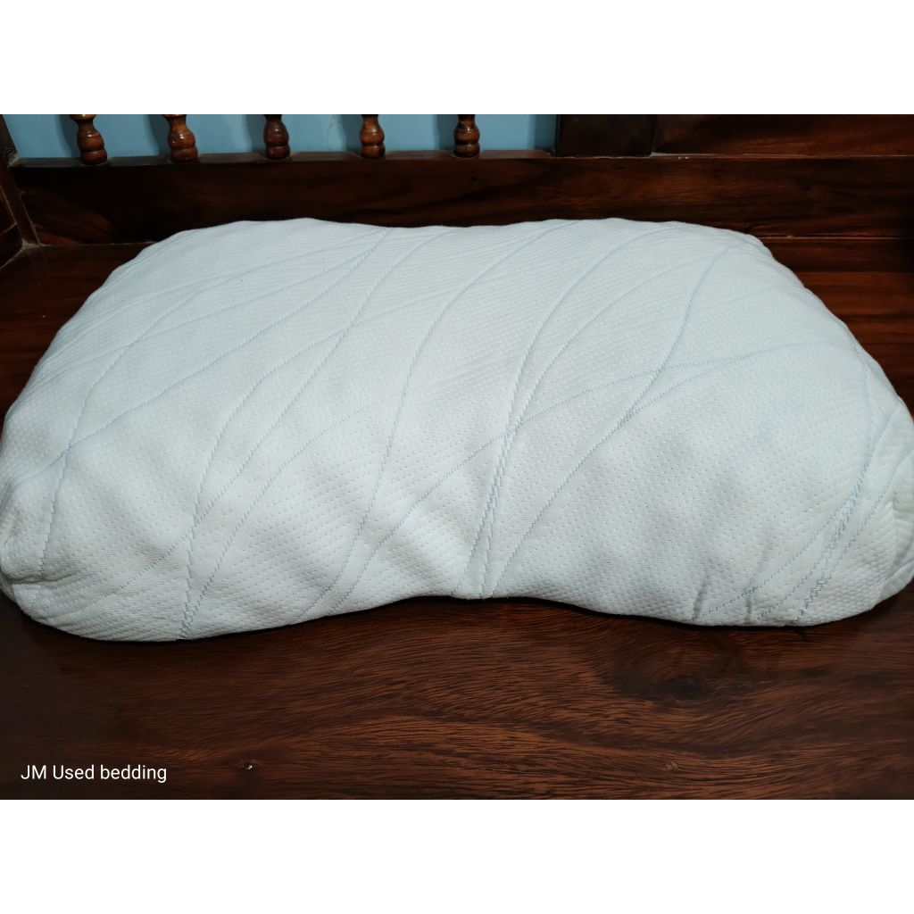 หมอนยางพารา hls (มือสอง)