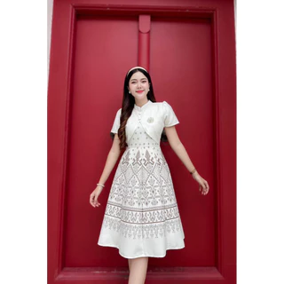 PIRA DRESS เดรสผ้าฝ้ายสีขาว อัดกาวทั้งชุด แต่งคอจีน