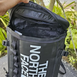 กระเป๋าเป้ TNF รุ่น Fuse Box เนื้อผ้าเป็นวัสดุกันน้ำเนื้อผ้าเป็นวัสดุกันน้ำ หิวขึ้นเครื่องได้ไม่ต้อง