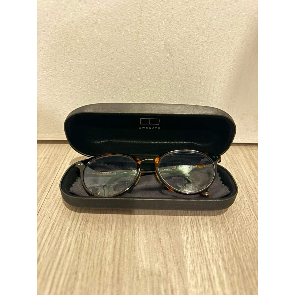 Ownday แว่นตากันแดด มือ2