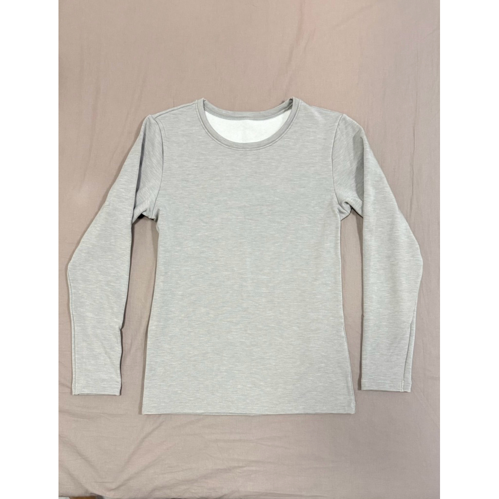 เสื้อ HEATTECH Ultra Warm Uniqlo แท้ (มือสอง)