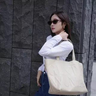 ของแท้ 100% กระเป๋า Gentlewoman GW DAILY TOTE BAG กระเป๋าสะพายข้าง กระเป๋าถือ สีใหม่ล่าสุด 4 สี