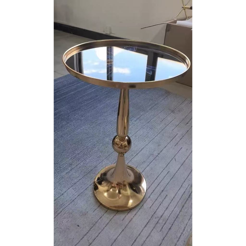 โต๊ะกาแฟข้าง/โต๊ะมุมสไตล์อิตาลีเรียบง่ายสำหรับห้องนั่งเล่น โดดเด่นด้วยดีไซน์เหล็กดัดโลหะสุดทันสมัย - รูปที่ 6