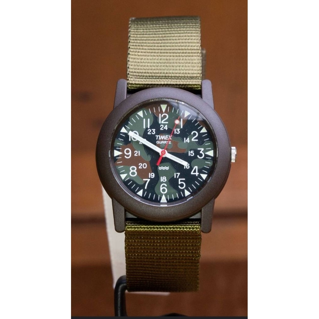 นาฬิกาTimexพรางเขียว ของแท้มีใบรับประกัน