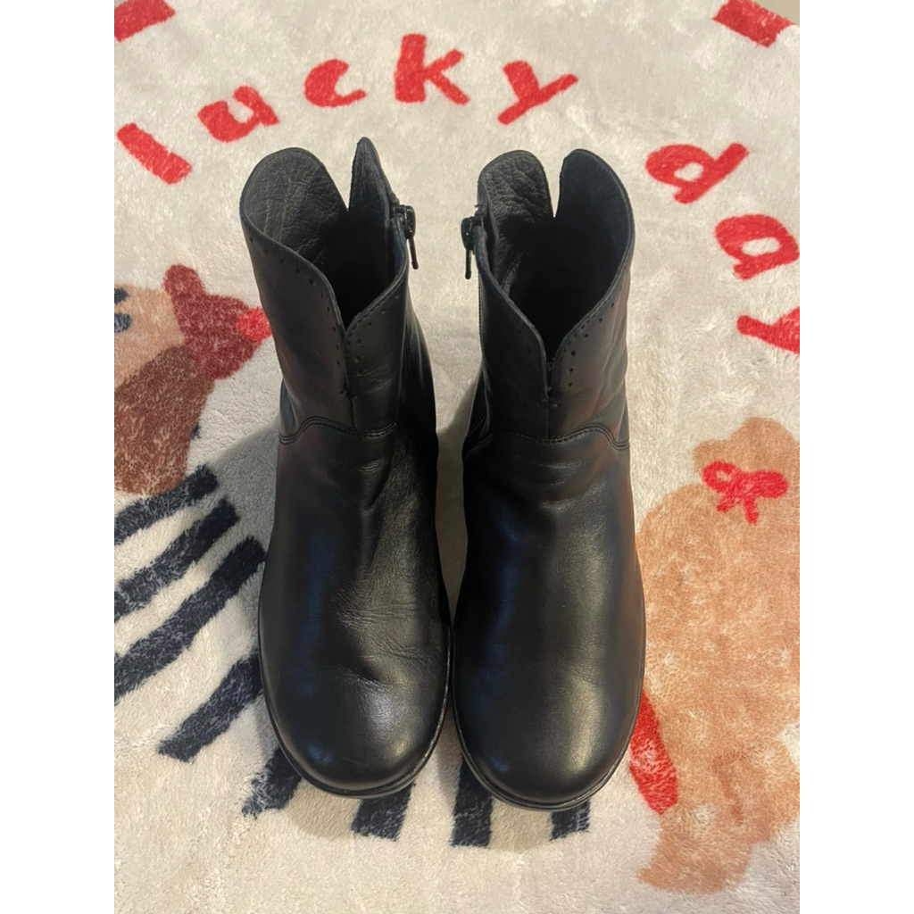 รองเท้าบู๊ทcamperมือสองของแท้