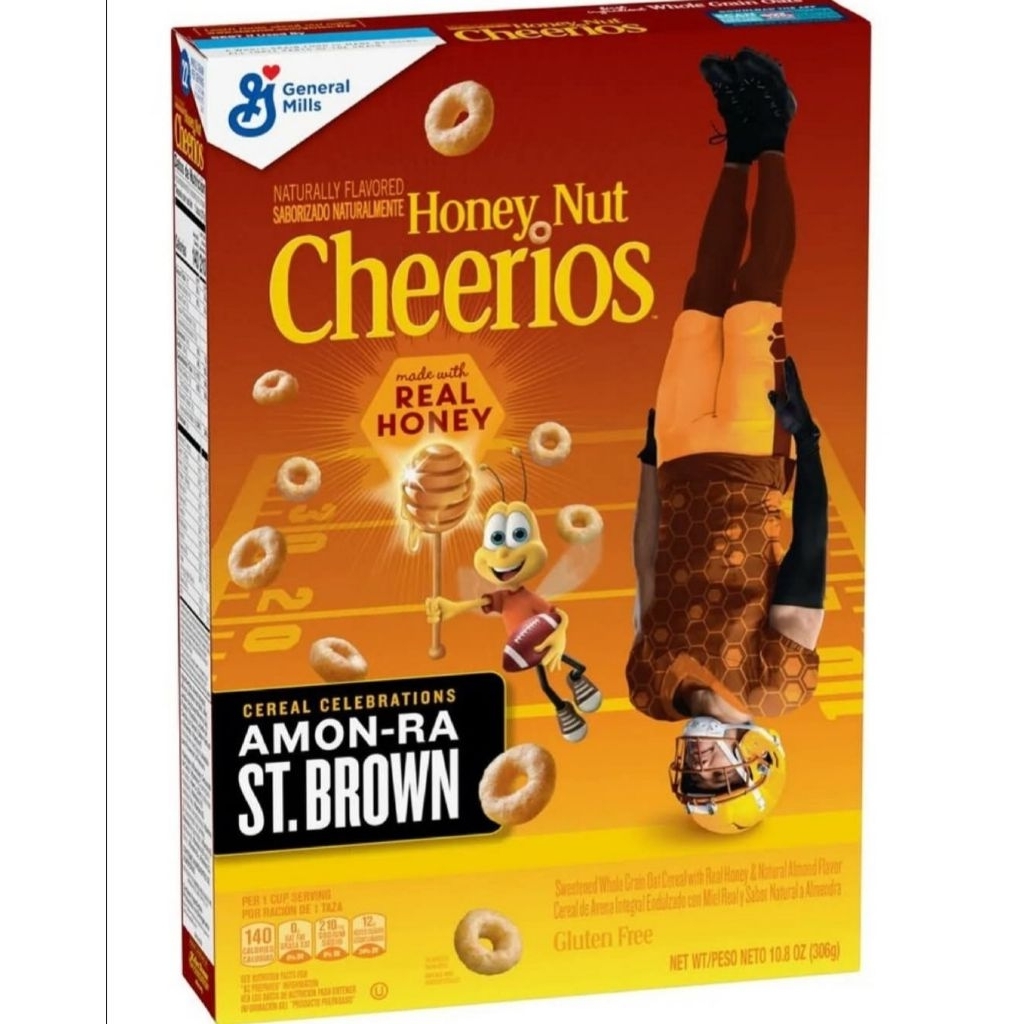 Honey Nut Cheerios รุ่นลิมิเต็ดเอดิชันเป็นแคมเปญ "Cereal Celebrations" ของ General Millsมีภาพของ Amon-Ra St. Brown. 