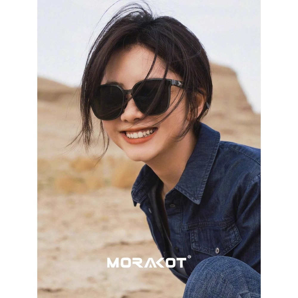 Gentle Monster JACKIE แว่นกันแดด Unisex Temple Words แว่นกันแดดทรงสี่เหลี่ยมแกะสลักสำหรับผู้หญิงสำหรับผู้ชายและผู้ห - รูปที่ 6