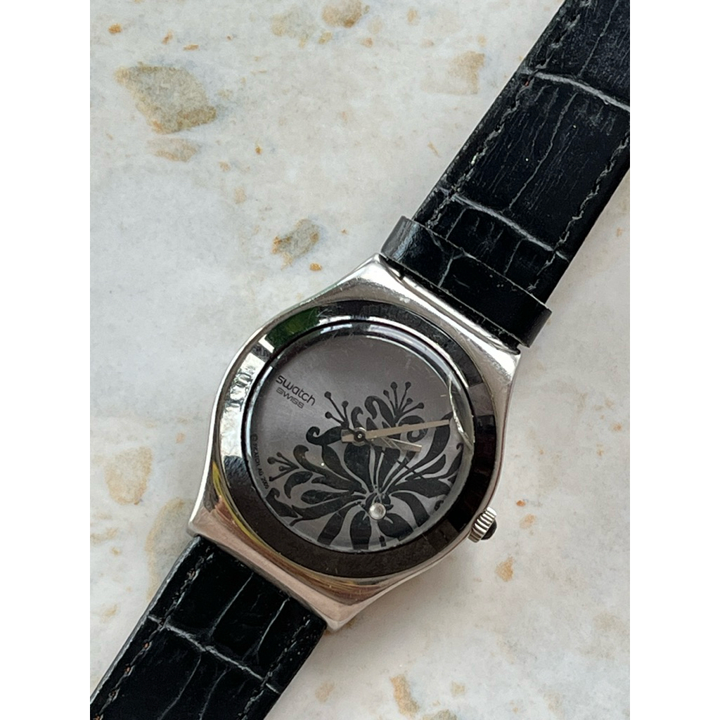 Swatch – Black Flower (มือสอง)