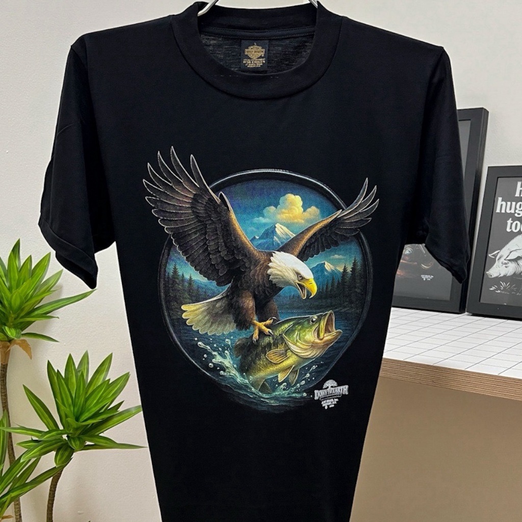 เสื้อวินเทจ Engle Catching  Fish - สกรีนจม ผ้า50/50 ตะเข็บเดี่ยว ไม่มีตะเข็บข้าง ป้ายทองUSA