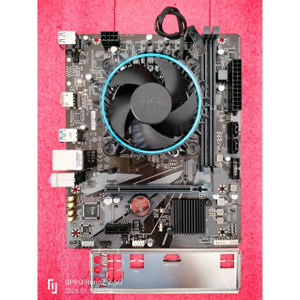 ชุดเซ็ต I5-12400 + GIGABYTE H610M K D4 บอร์ดประกันถึง 11/พ.ค/2570