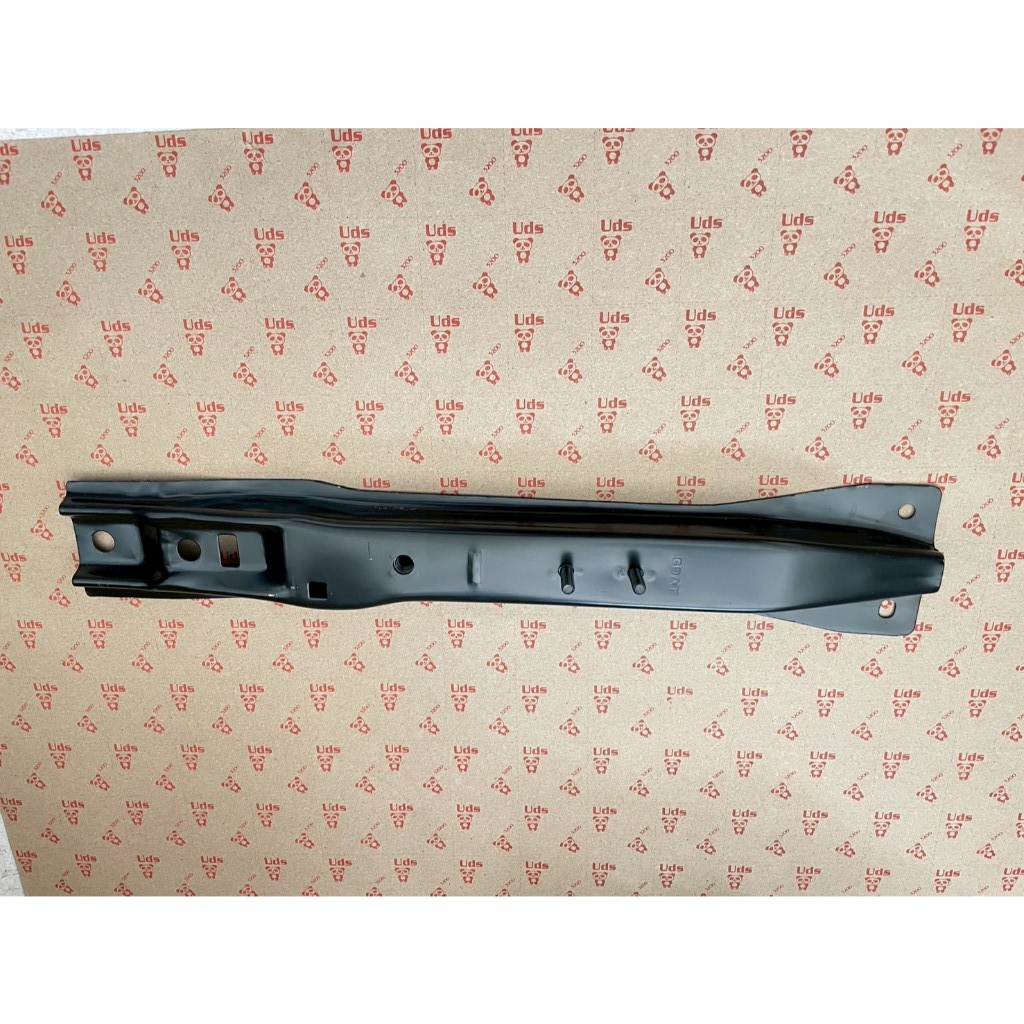 เสารับกลอนฝาหน้า DMAX 2002-2006