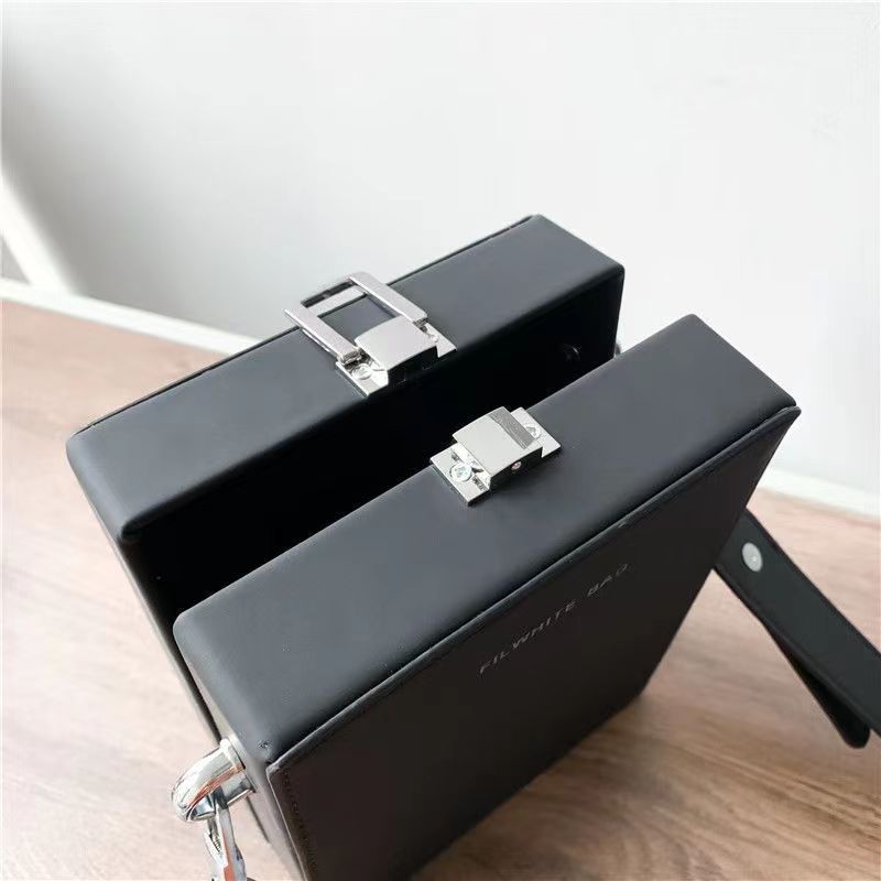 กระเป๋าสะพายข้างแฟชั่นผู้หญิง ความรู้สึกขั้นสูง ใหม่ ไหล่เล็ก น้ำหนักเบา กระเป๋าสะพายข้างทรงเหลี่ยม - รูปที่ 6