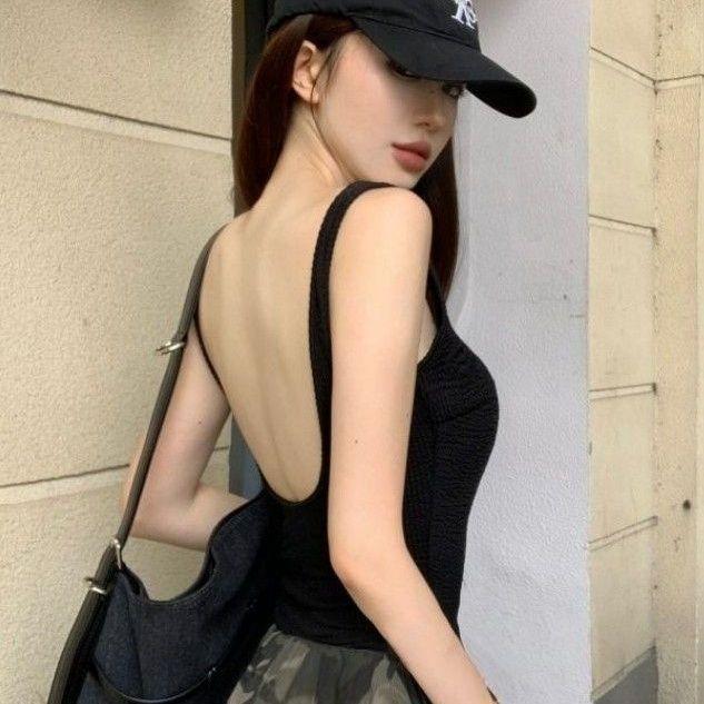 เสื้อกล้าม สปอร์ต เว้าหลัง มีบราในตัว ใส่สบาย ผู้หญิง บราในตัว ระบายอากาศดี ไม่อึดอัด สวยแพง ดูมีเสน่ห์