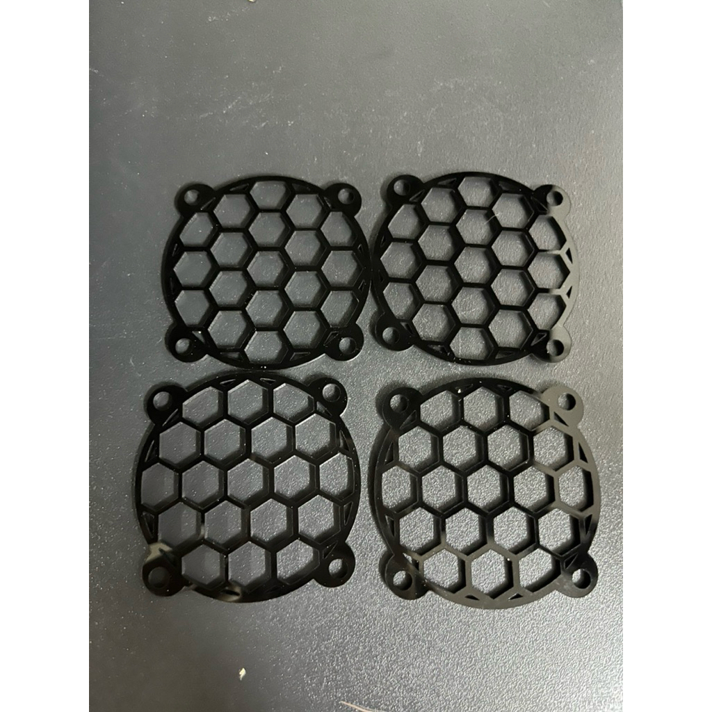 ตะแกงอะคีลิคปิดหน้าดอกแหลม3นิ้ว และ2นิ้ว หนา2mm
