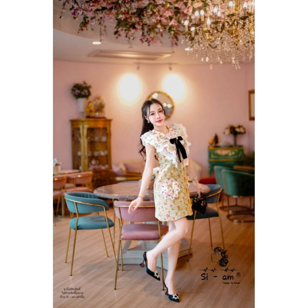 Si-am ชุดเดรสกระโปรงสั้น ผ้าทอลายอย่างดี ทรงสวย ใส่สบาย คอแต่งลูกไม้ระบาย พร้อมเข็มกลัดโบว์สีตัดกัน กระเป๋าแต่งลูกไม้ ราคา ถูกที่สุด ดีลบีเคเค แกลเลอรีภาพที่ 7