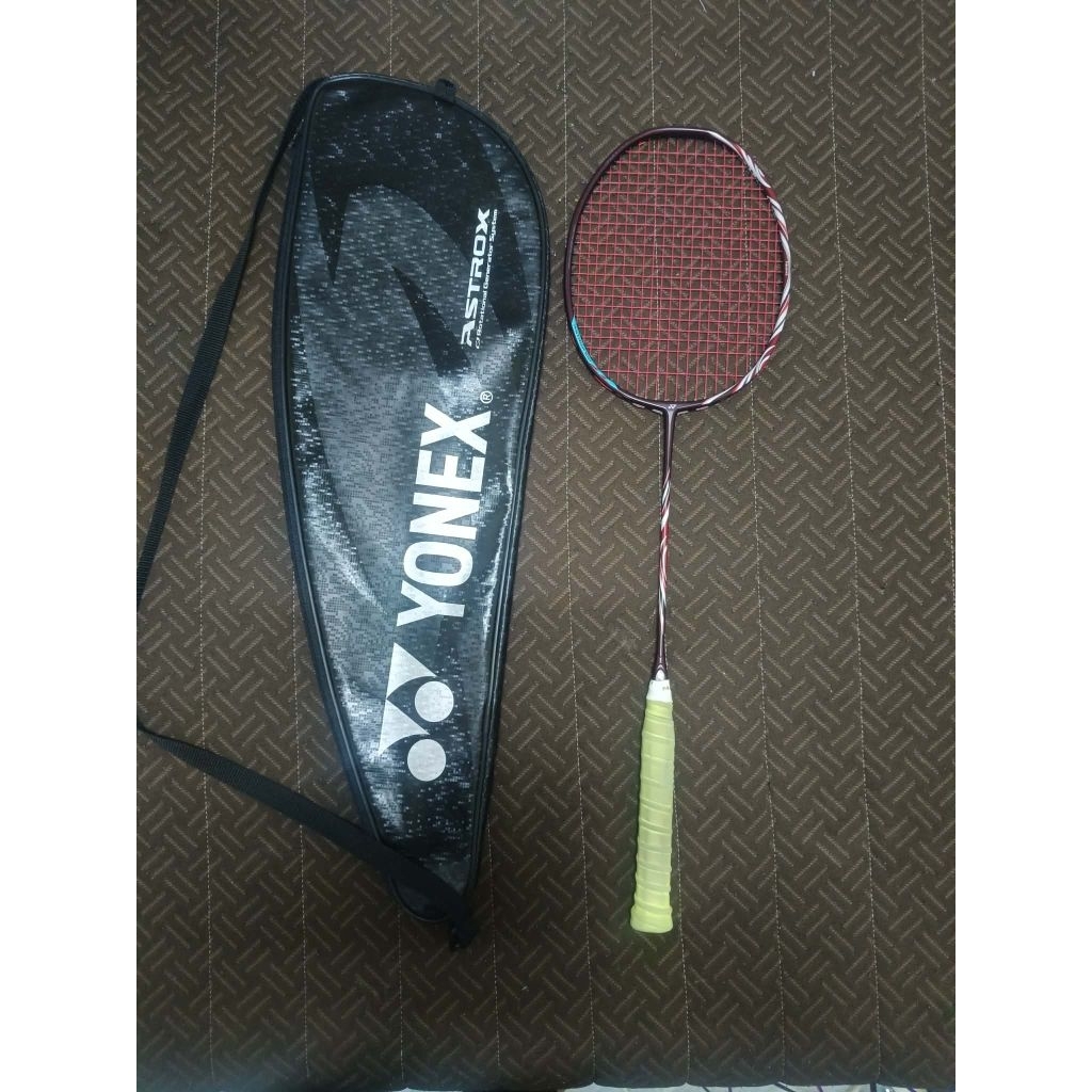 Yonex Astrox 100 ZZ Kurenai