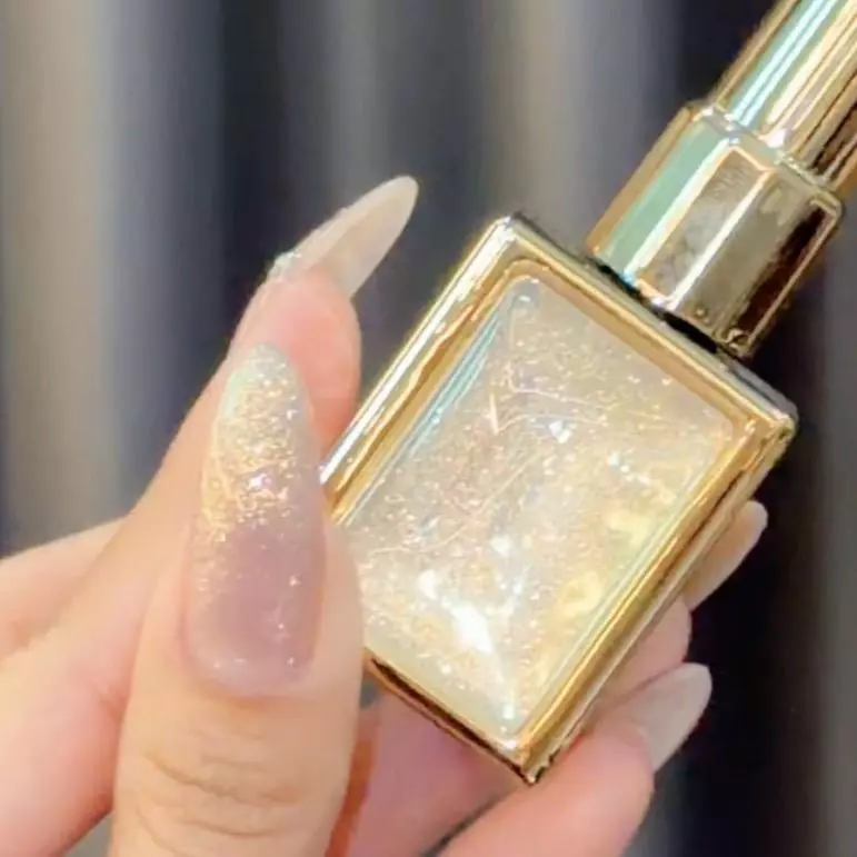 Lvoly gold Shimmer idel gelสีขาวประกายชิมเมอร์ ละมุนมากสามารถทาทับสีอะไรก็ได้ด้วย