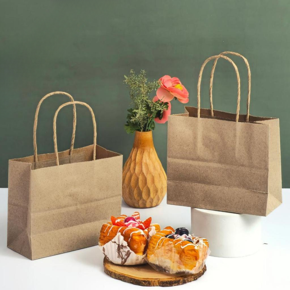 ถุงกระดาษหูหิ้วน้ำตาล M ขนาด 15×6.8×12.5 ซม. 50ใบ / No. 0204023 Kraft Paper Bag 15×6.8×12.5cm 50pcs ราคา ถูกที่สุด ดีลบีเคเค แกลเลอรีภาพที่ 2