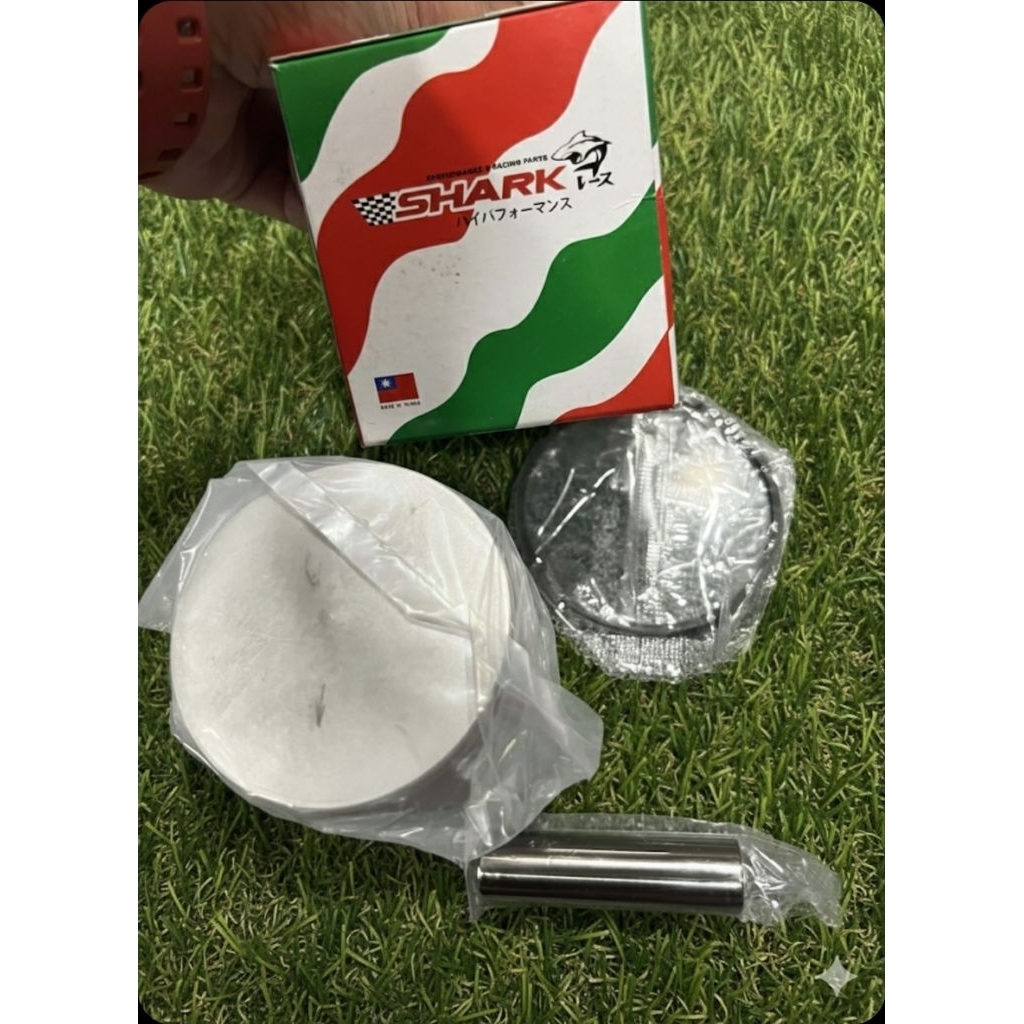 ลูกสูบ 2T. SHARK. 68mm