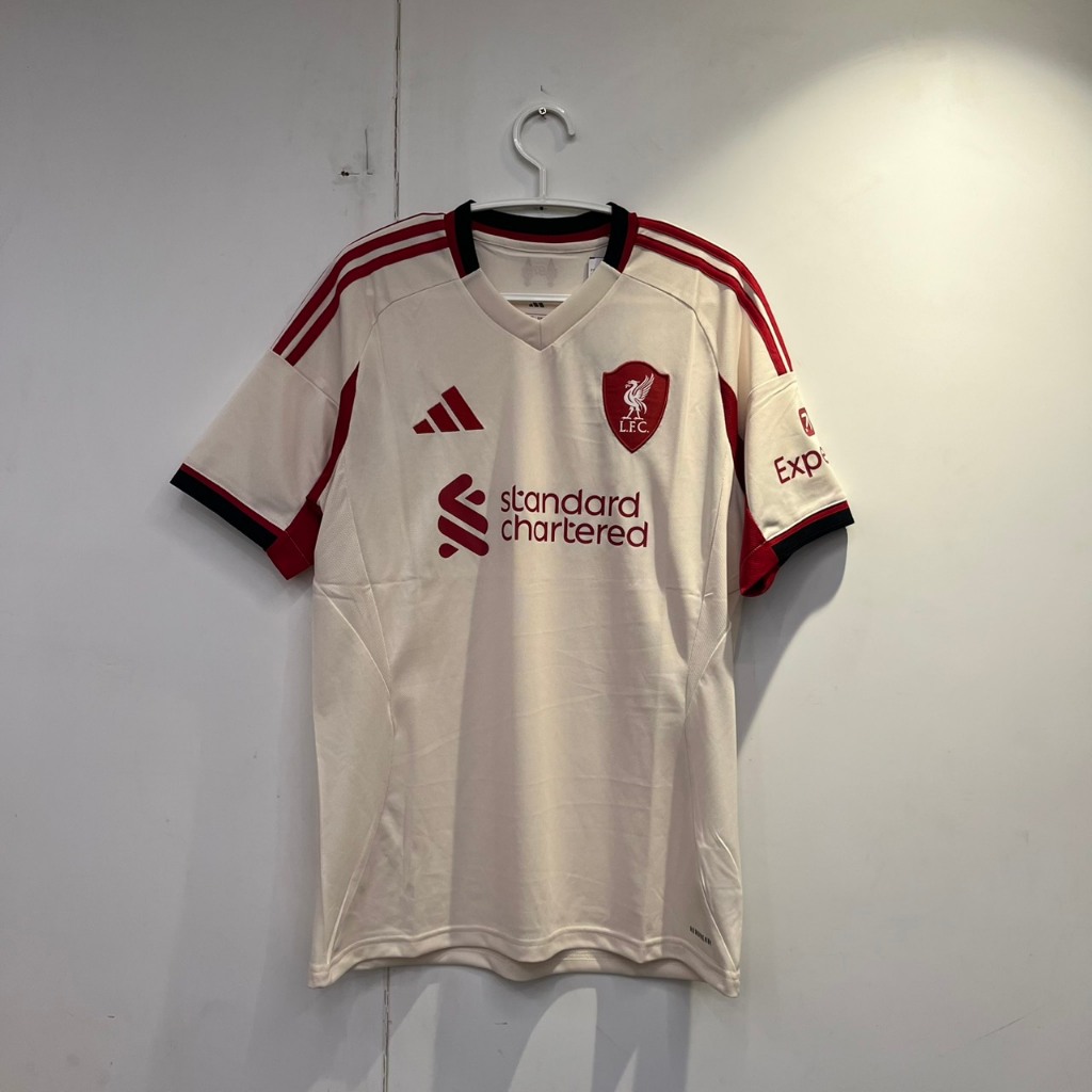 Liverpool สีครีมแดง away(แฟนบอล)