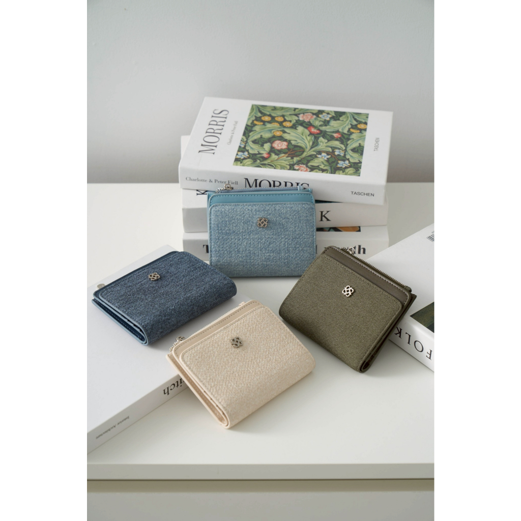 PEROTA “Fluffy Denim Wallet ” มาพร้อมกล่อง
