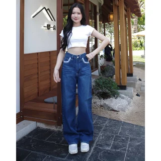 กางเกงยีนส์ขากระบอกลูกไม้กระเป๋า รุ่น Lily Jeans