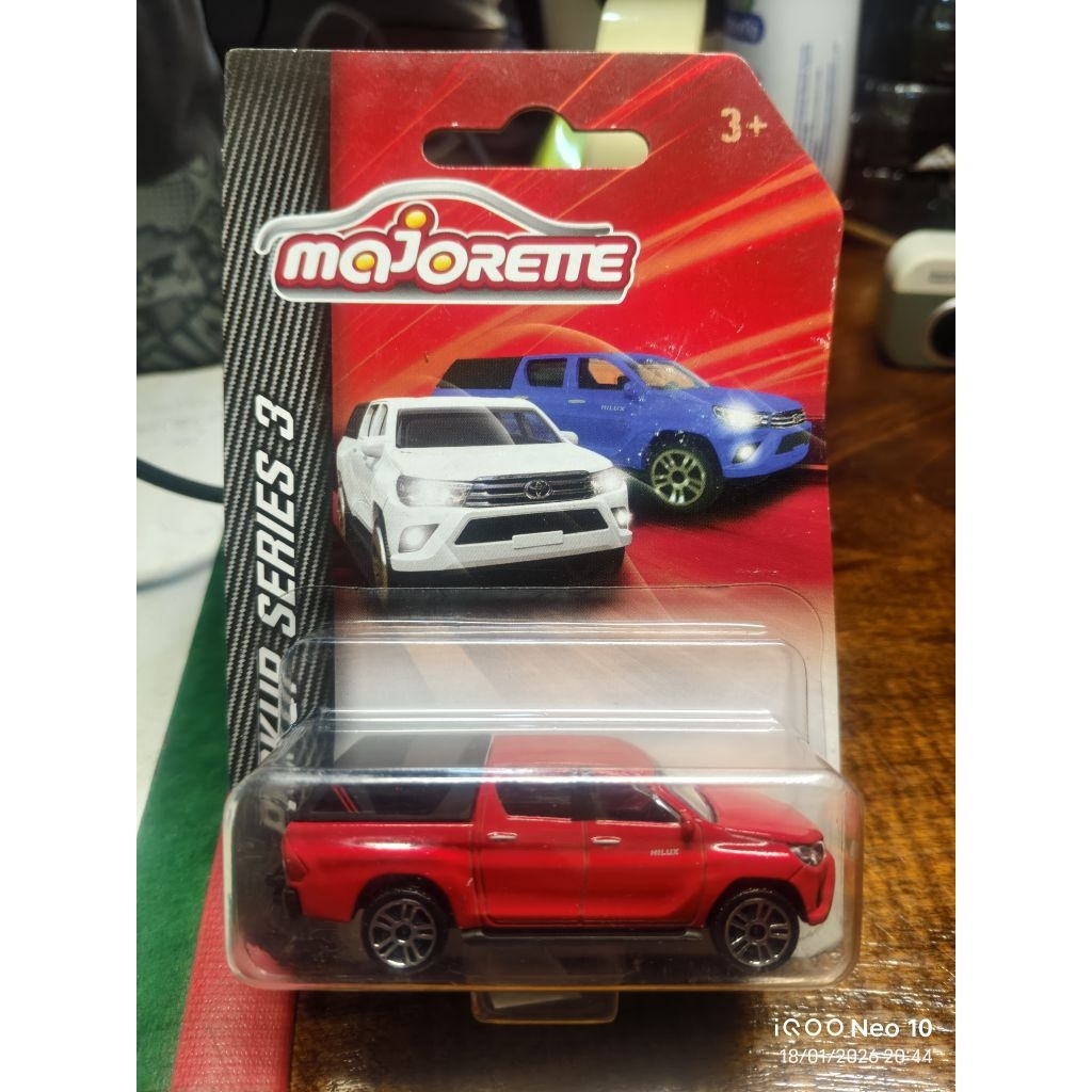 Majorette Toyota Revo