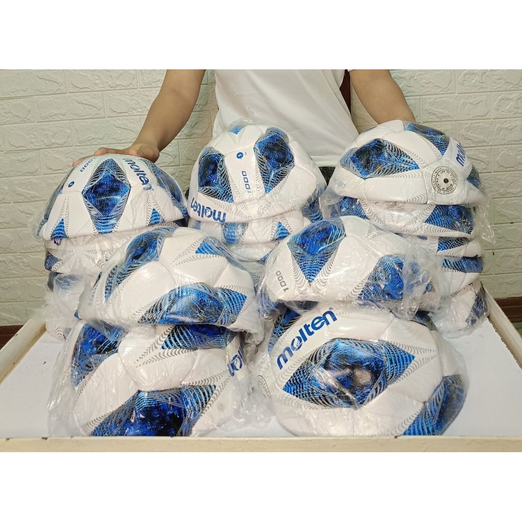 ลูกฟุตบอล Molten F5A1000 / F5V1000 เบอร์ 5 หนังเย็บ ของแท้ 100% สำหรับฝึกซ้อม Football Molten Vantag
