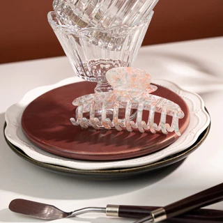 TITANIA Hair Clip กิ๊บหนีบผม สี Glacier Shine นำเข้าจากเยอรมัน (1 กล่องบรรจุ 1 ชิ้น)