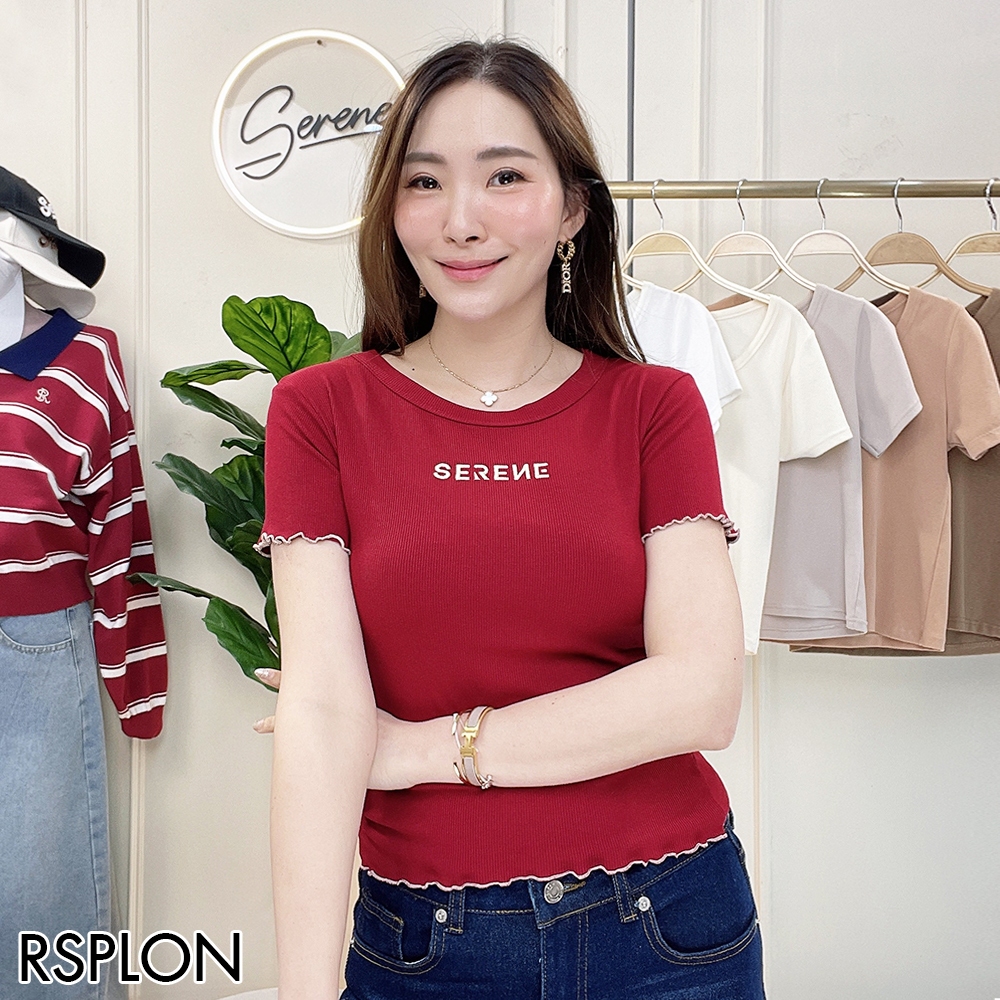 Serene's Choice เสื้อคอกลม ผ้าร่องเล็ก แขนลอน ชายลอน ปักโลโก้ Serene Crew Neck Ribbed Shirt มินิมอล