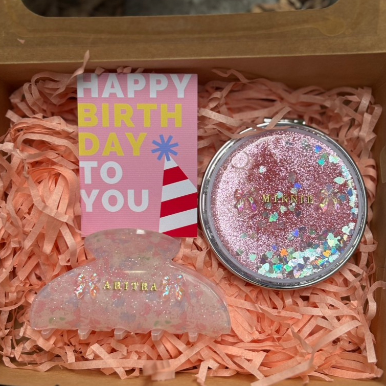 เซ็ตแฮนด์เมด (🧵ทำ 1 วัน ส่งวันถัดไป) ✨ กิ๊บหนีบผม 💗 พร้อมกระจกกริตเตอร์ 💎✨ ติดชื่อได้ฟรีไม่จำกัด พร้อมกล่องผูกโบว์🎁