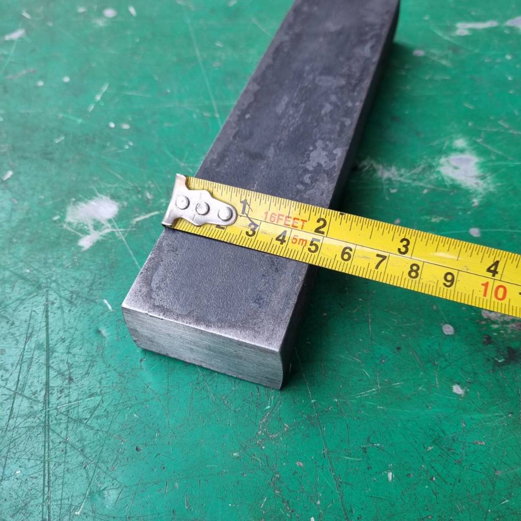 เหล็กแบน ขนาด กว้าง 50 x 25 มิลลิเมตร ตัดแบ่งขาย,แฟลทบาร์ 50 มิลลิเมตร หนา 25 มม.หรือเหล็กแบนกว้าง 2 นิ้ว หนา 1 นิ้ว