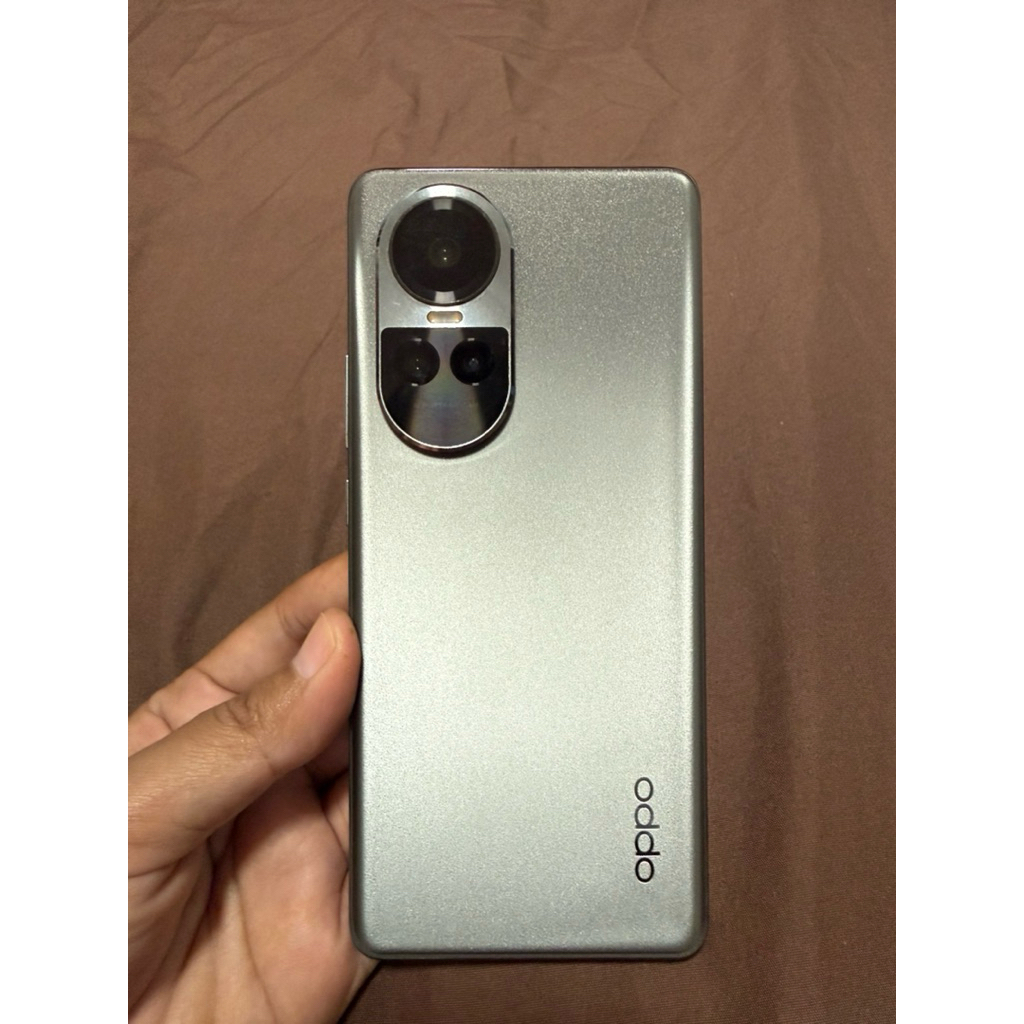 OPPO Reno10 Pro 5G ram12/ror256GB มือสอง🩶🩶 ไม่มีกล่อง แถมชุดหัวชาร์จสายชาร์จ ถ่ายวีดิโอก่อนเปิดกล่อง
