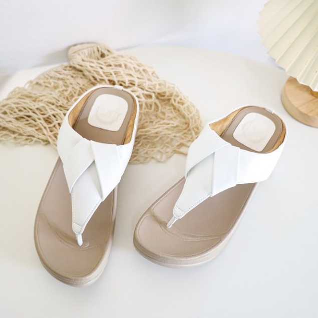 Stario Shoes ~ST436 สูง2.5นิ้ว เท้าอวบ+1❗️รองเท้าสุขภาพผู้หญิงพรีเมียม หน้าคีบ รุ่นใหม่ นุ่มหรู