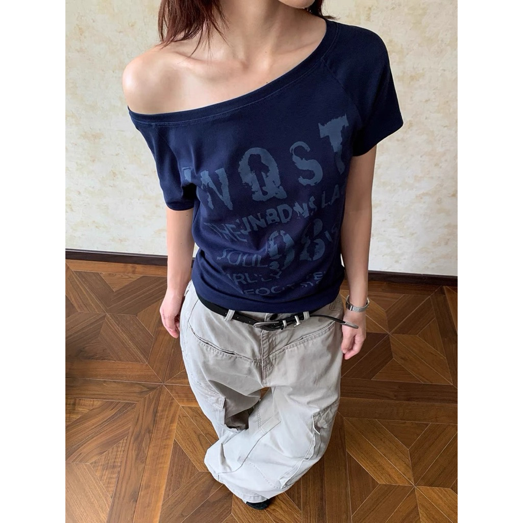 9029# เสื้อคอกว้างแขนสั้นสกรีนลายช่วงอก เนื้อผ้าดี ใส่สบาย  TAG:WG.WE ราคา ถูกที่สุด ดีลบีเคเค แกลเลอรีภาพที่ 5
