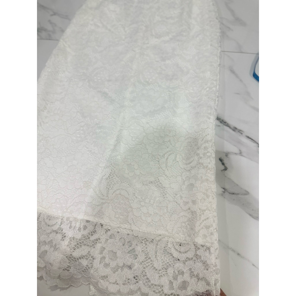 (หน้าผ้าเล็ก1 นิ้ว) เสื้อ 21“ กระโปรง 37”) ชุดเซตกระโปรง ชุดลูกไม้ สีขาว ผ้านิ่ม งานป้าย chalita ราคา ถูกที่สุด ดีลบีเคเค แกลเลอรีภาพที่ 4